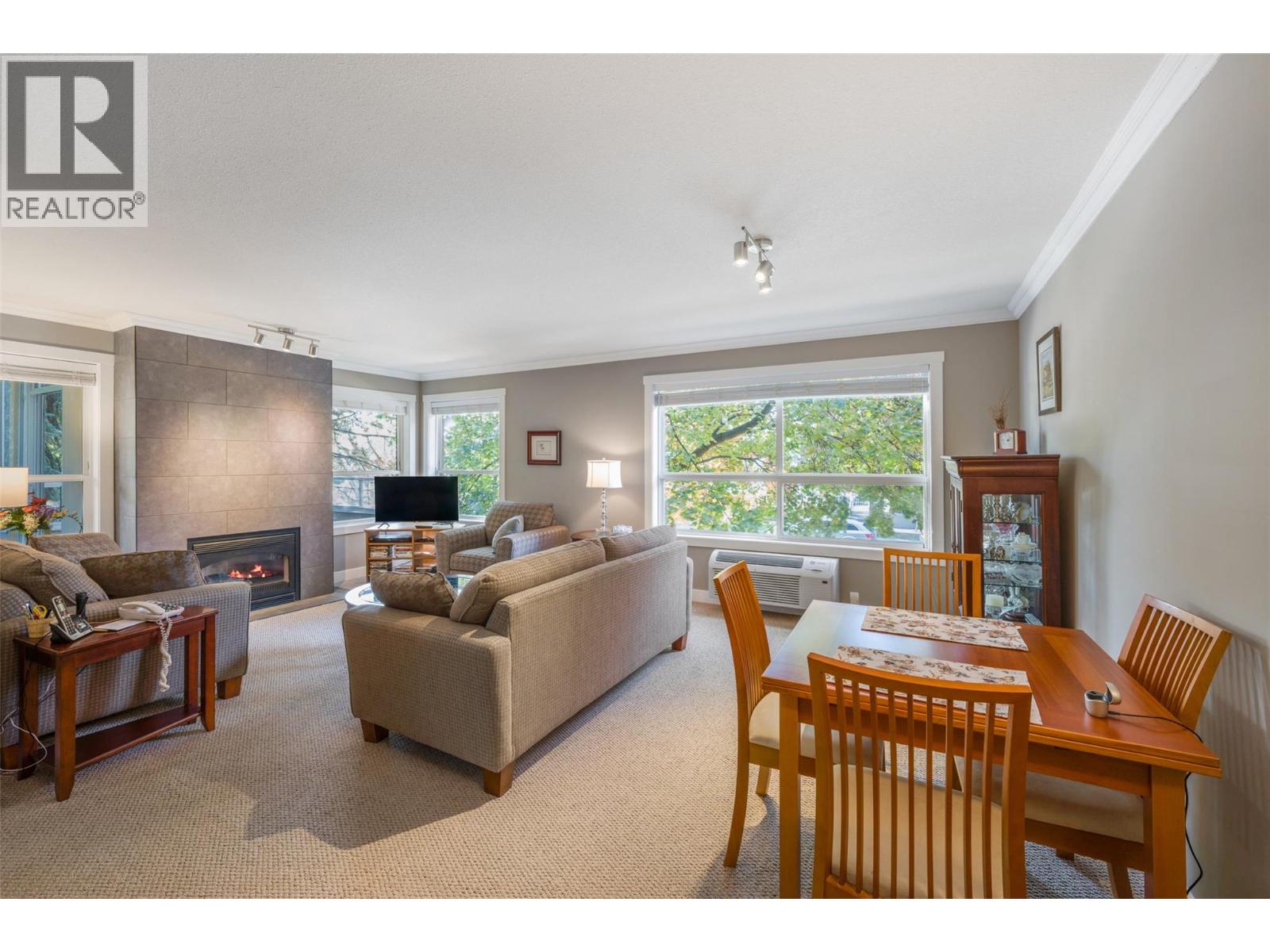 933 Harvey Avenue Unit# 106 Kelowna Photo 5