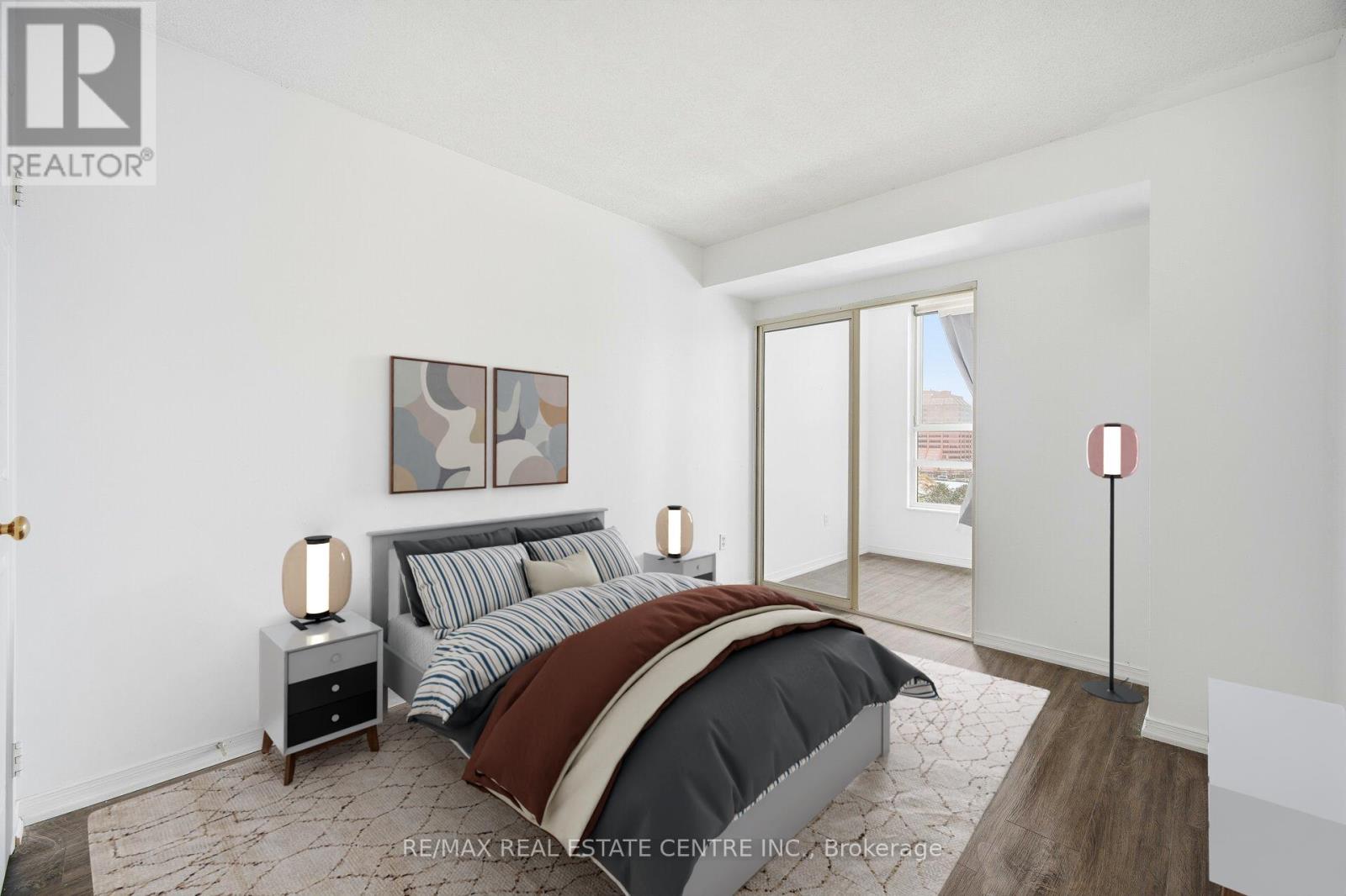 816 - 250 Webb Drive, Mississauga, Ontario L5B 3Z4 - Photo 11 - W12628446