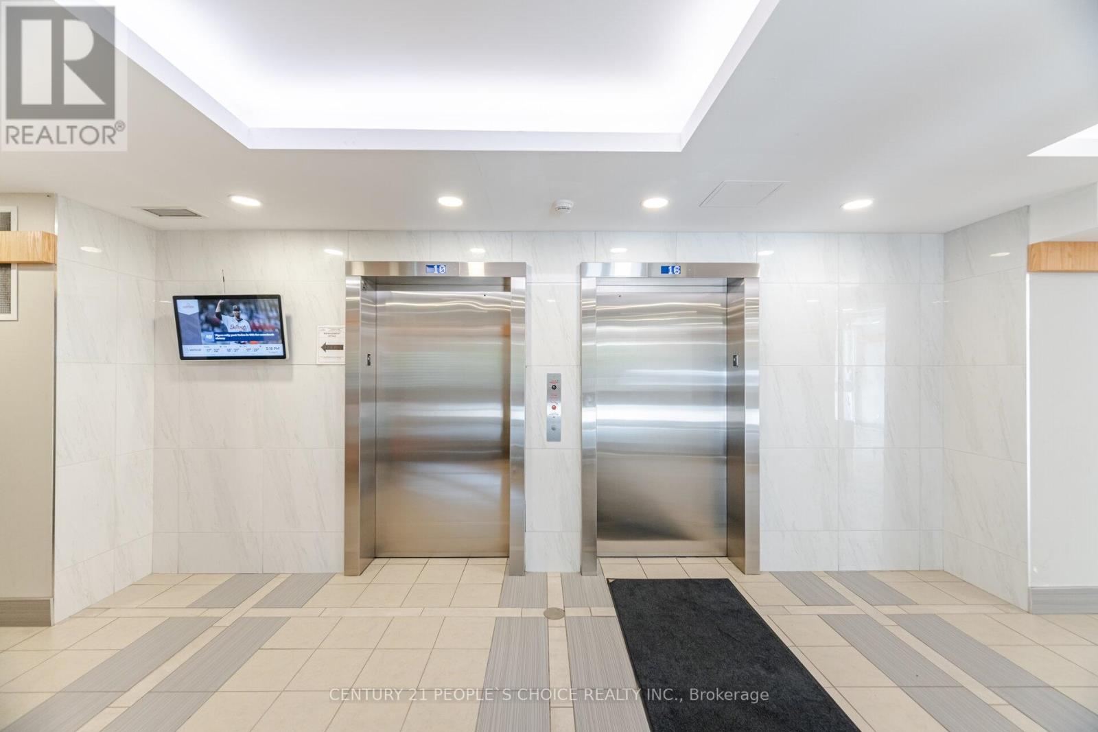 1316 - 258 A Sunview Street, Waterloo, Ontario  N2L 3V9 - Photo 4 - X12630080