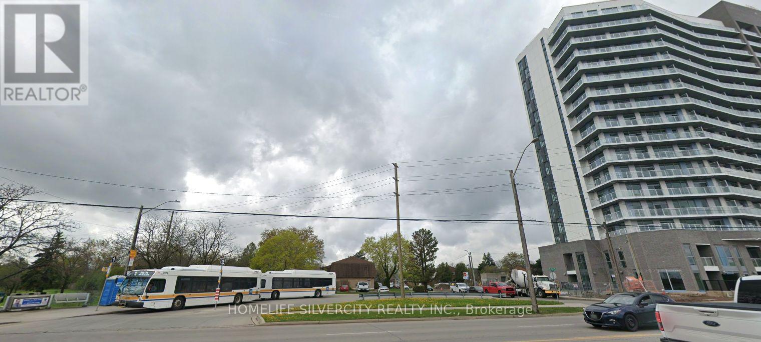 908 - 2782 Barton Street E, Hamilton (Riverdale), Ontario  L8E 0L3 - Photo 25 - X12630122