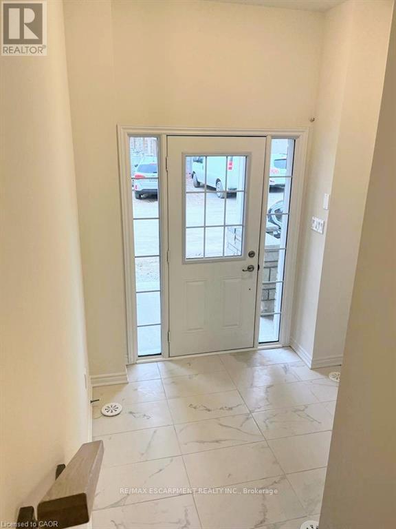 45 - 305 Garner Road W, Hamilton, Ontario  L9G 3E6 - Photo 3 - X12630132