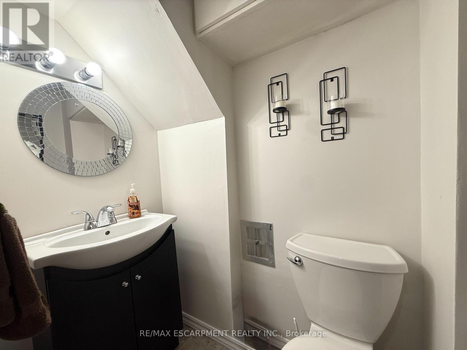 22 Gildea Street, Hamilton, Ontario  L8V 2G7 - Photo 19 - X12630180