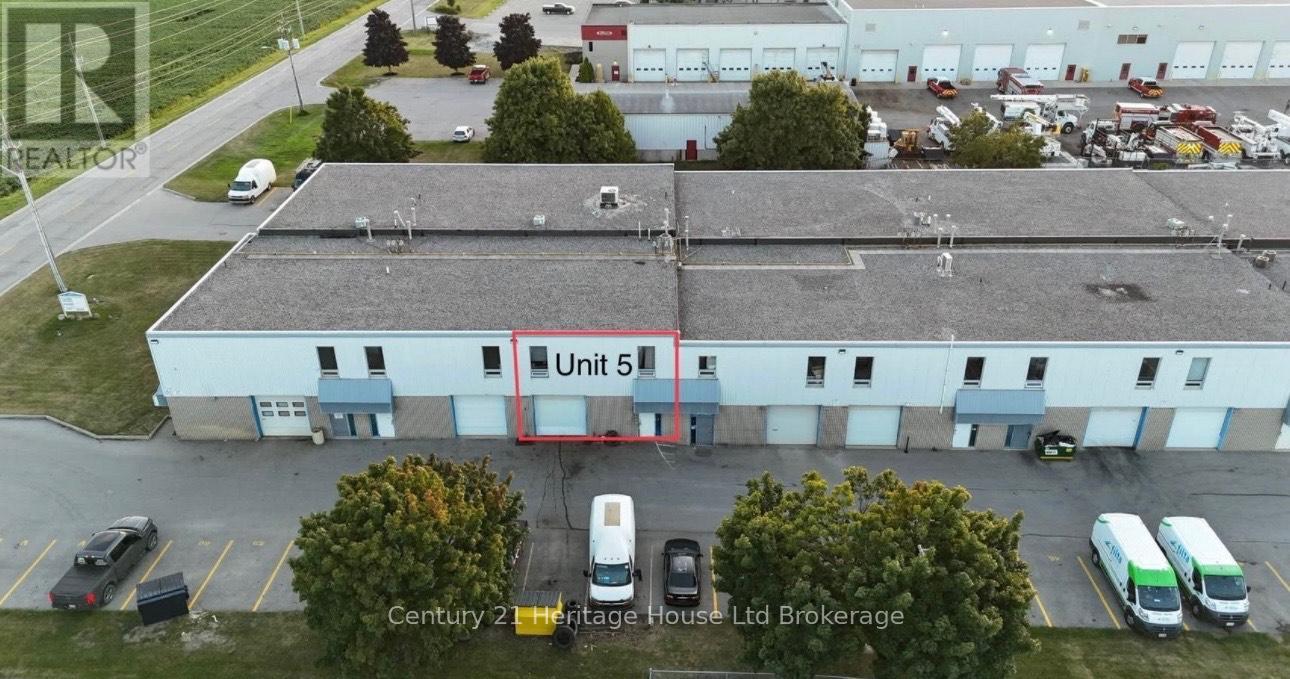 5 - 1033 Pattullo Avenue, Woodstock (Woodstock - South), Ontario  N4V 1C8 - Photo 2 - X12630194