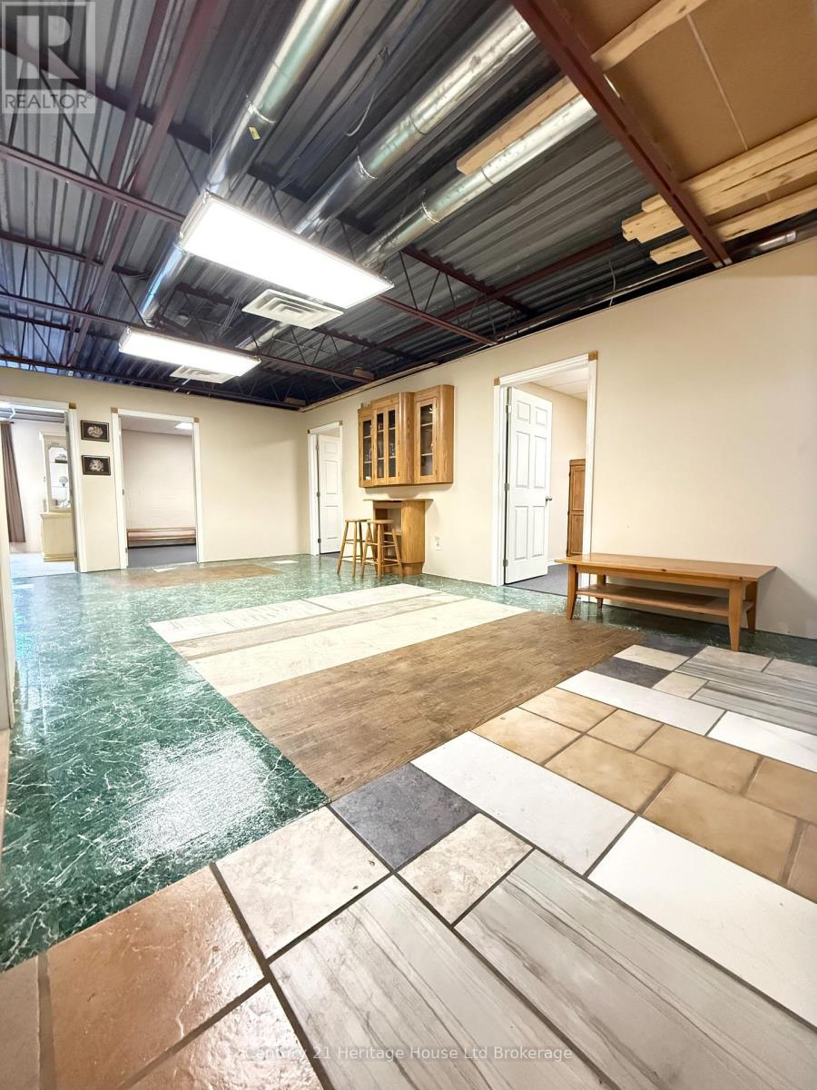 5 - 1033 Pattullo Avenue, Woodstock (Woodstock - South), Ontario  N4V 1C8 - Photo 7 - X12630194