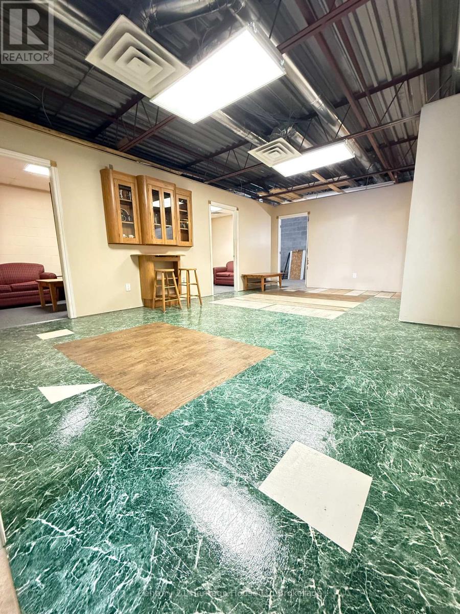 5 - 1033 Pattullo Avenue, Woodstock (Woodstock - South), Ontario  N4V 1C8 - Photo 7 - X12630206