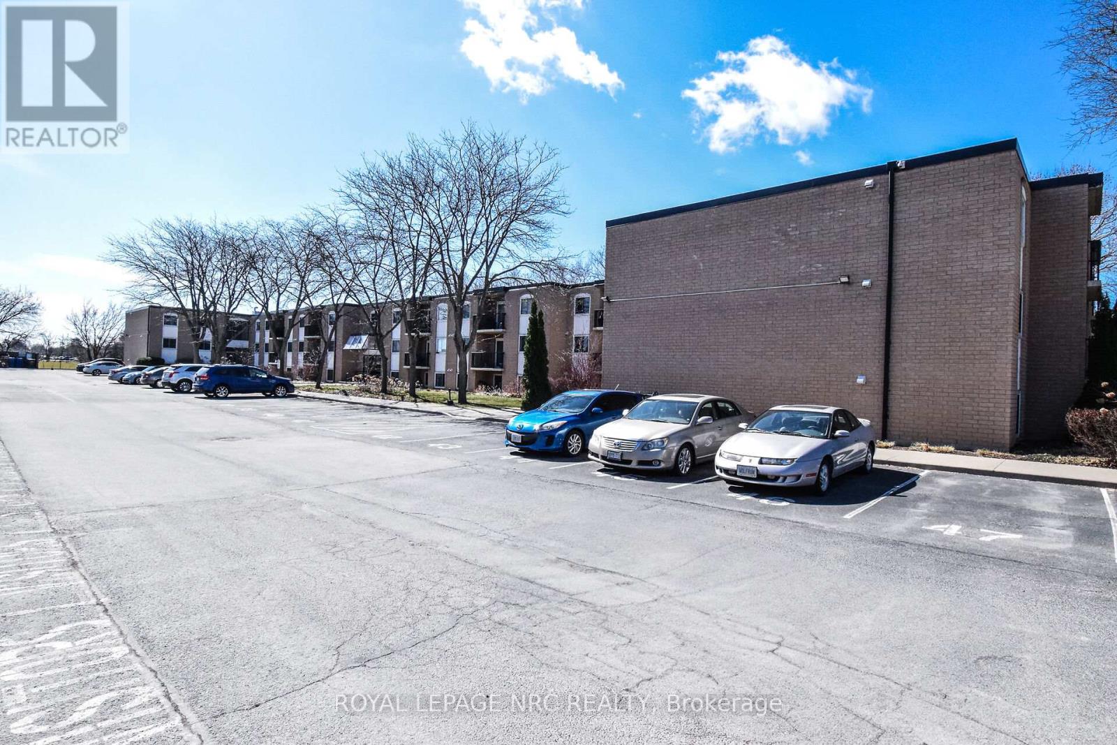 212 - 6 Westlake Lane, St. Catharines, Ontario L2N 5S3 - Photo 2 - X12630196