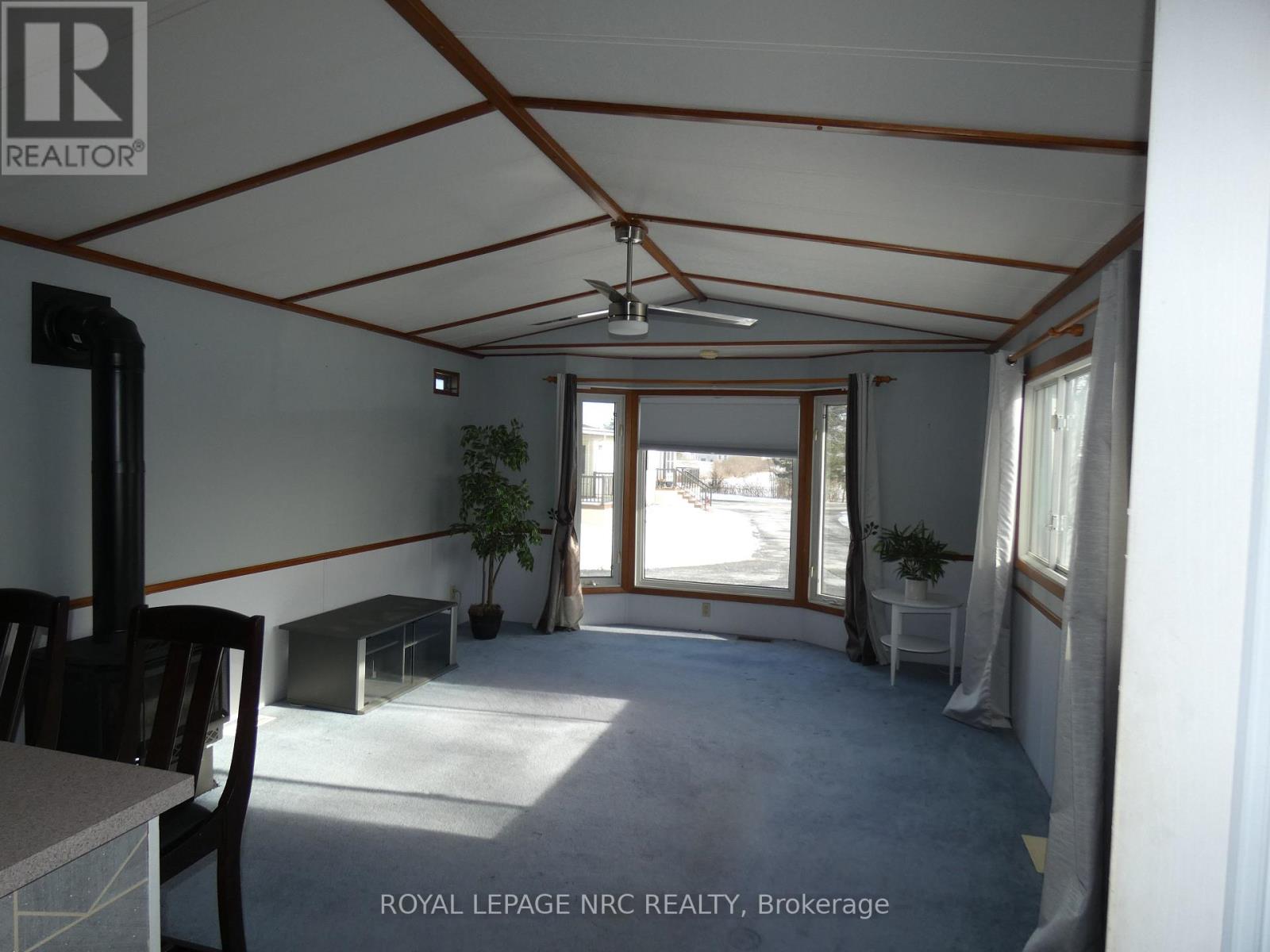 121 - 3033 Townline Road, Fort Erie, Ontario  L0S 1S1 - Photo 4 - X12630212