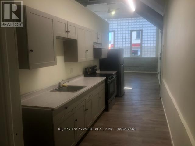 60 Norfolk Street S, Haldimand, Ontario  N3Y 2W1 - Photo 2 - X12630230