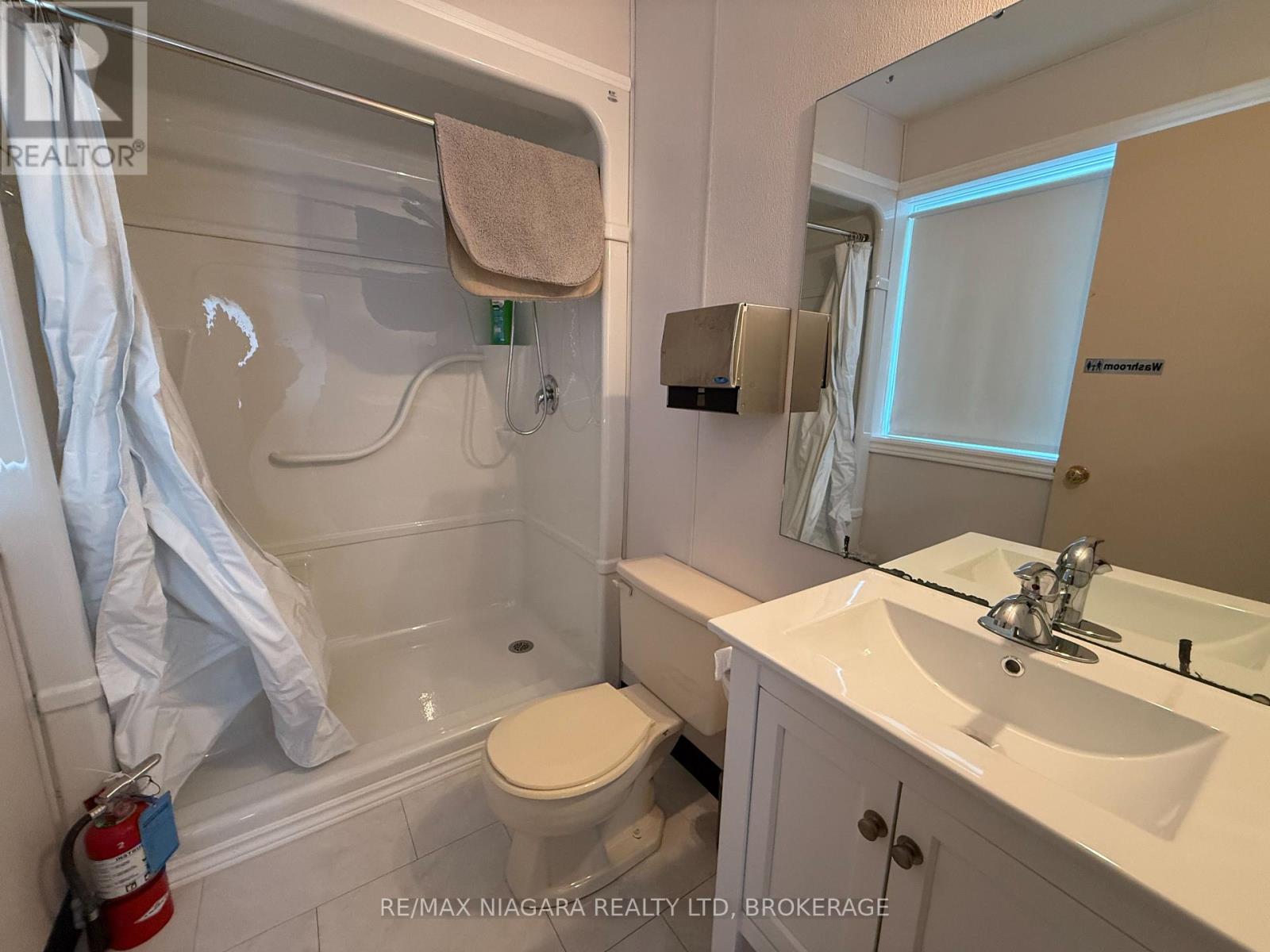 5519 Ontario Avenue, Niagara Falls, Ontario  L2E 3S4 - Photo 19 - X12630318