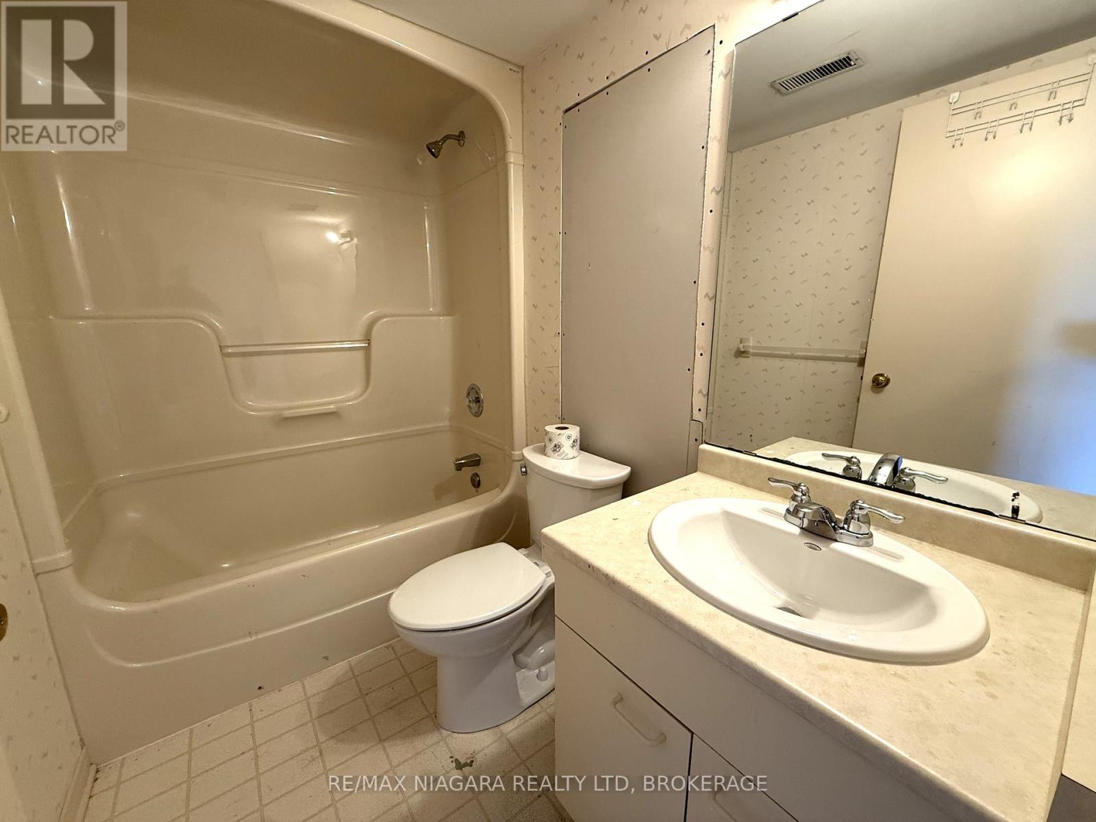 5519 Ontario Avenue, Niagara Falls, Ontario  L2E 3S4 - Photo 21 - X12630318