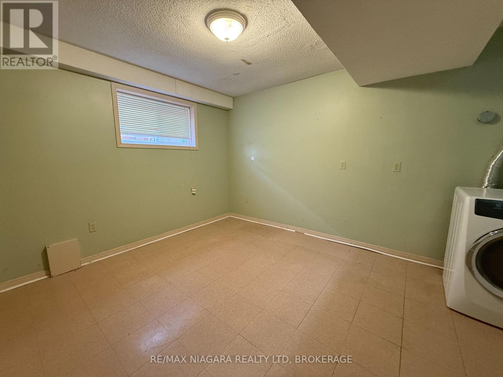 5519 Ontario Avenue, Niagara Falls, Ontario  L2E 3S4 - Photo 23 - X12630318