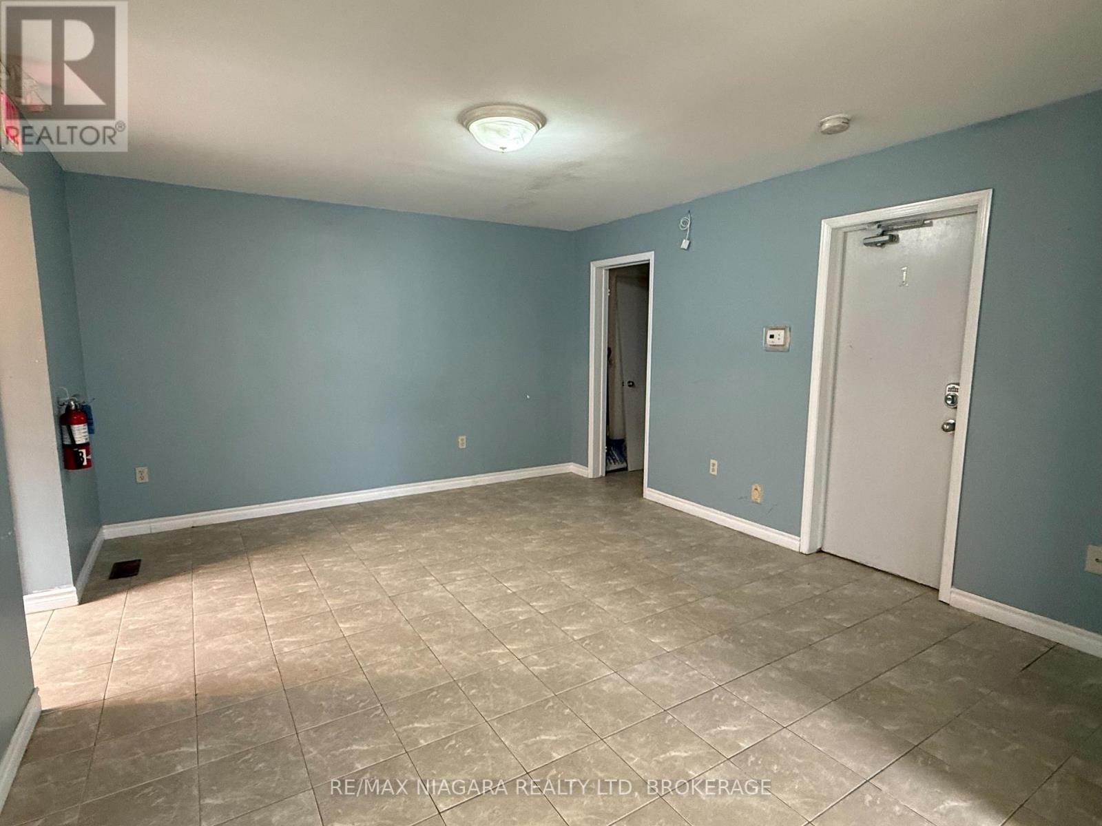 5519 Ontario Avenue, Niagara Falls, Ontario  L2E 3S4 - Photo 27 - X12630318