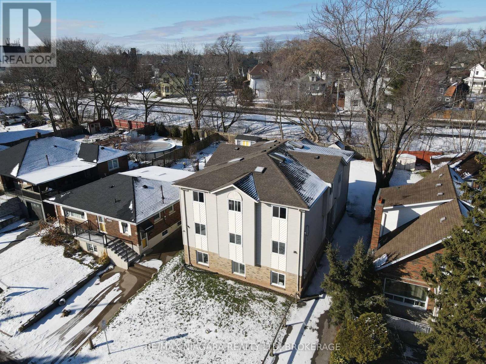 5519 Ontario Avenue, Niagara Falls, Ontario  L2E 3S4 - Photo 42 - X12630318