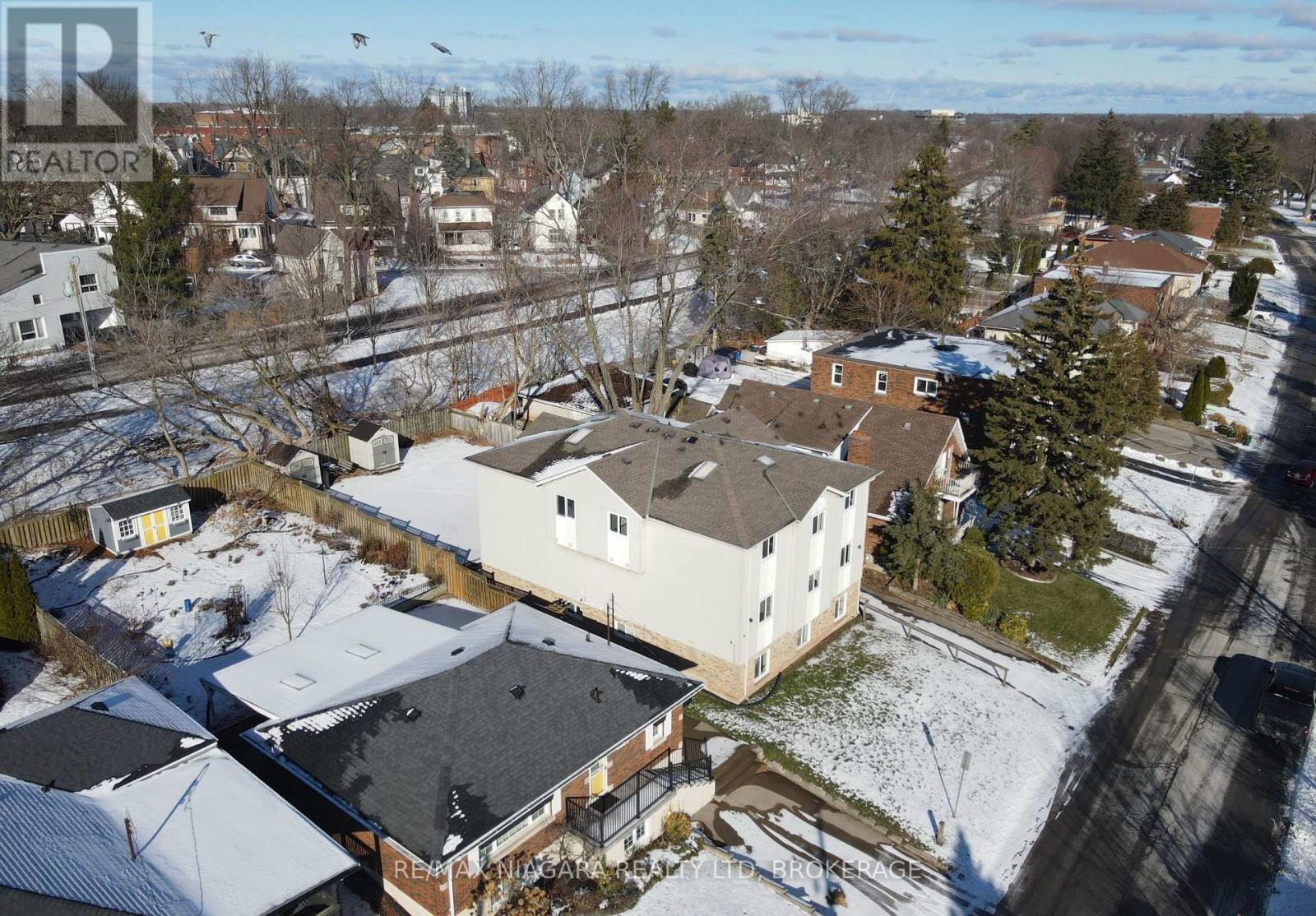 5519 Ontario Avenue, Niagara Falls, Ontario  L2E 3S4 - Photo 44 - X12630318