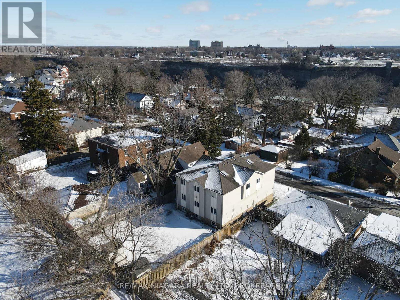 5519 Ontario Avenue, Niagara Falls, Ontario  L2E 3S4 - Photo 45 - X12630318