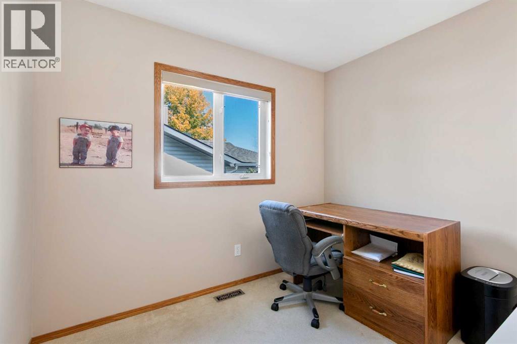 15 Sierra Road, Olds, Alberta  T4H 1X4 - Photo 21 - A2258680