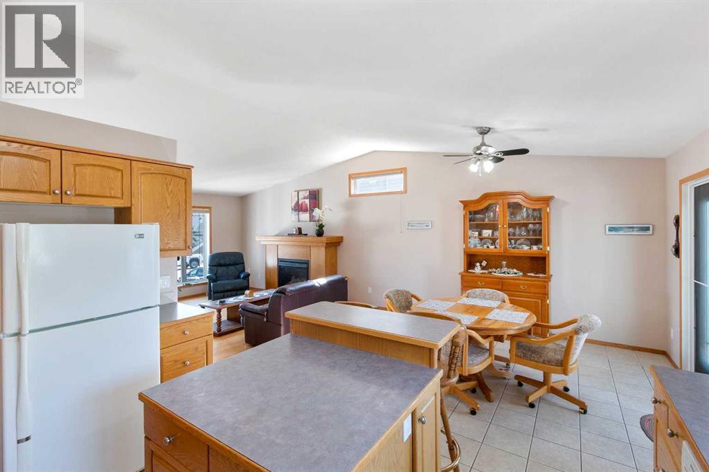 15 Sierra Road, Olds, Alberta  T4H 1X4 - Photo 11 - A2258680