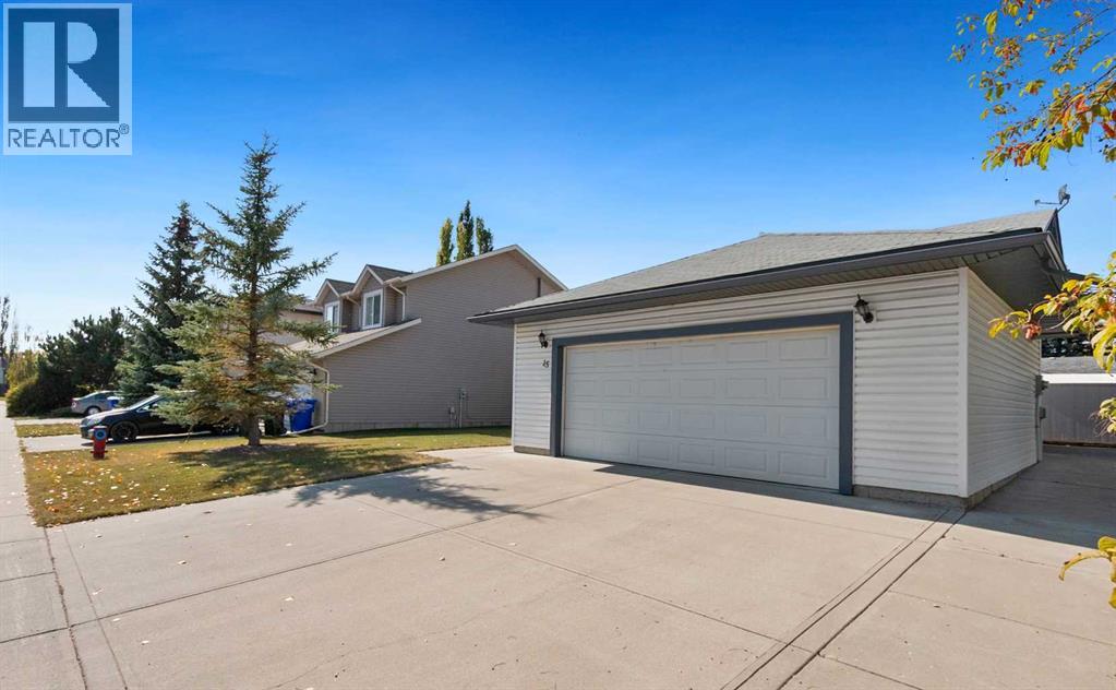 15 Sierra Road, Olds, Alberta  T4H 1X4 - Photo 47 - A2258680