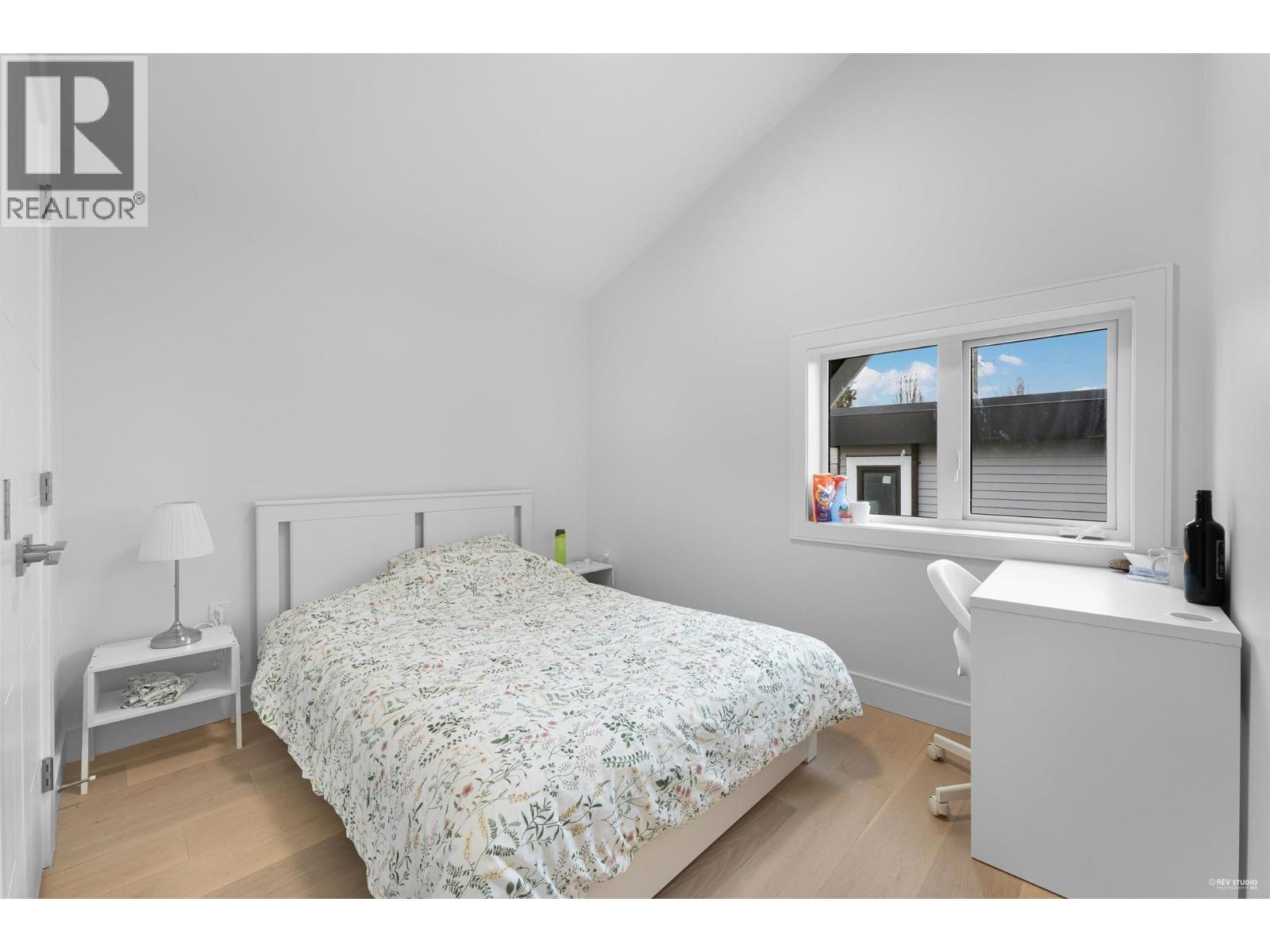 2881 E Georgia Street, Vancouver, British Columbia  V5K 2K3 - Photo 5 - R3073155