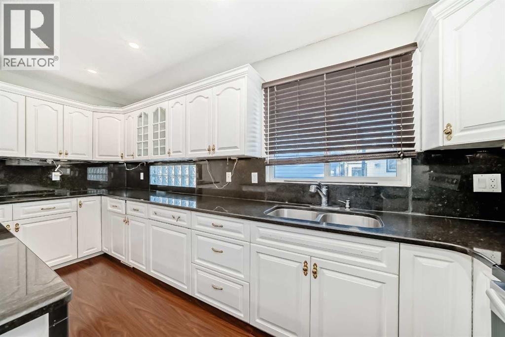 130 Braniff Crescent Sw, Calgary, Alberta  T2W 2M4 - Photo 11 - A2269587