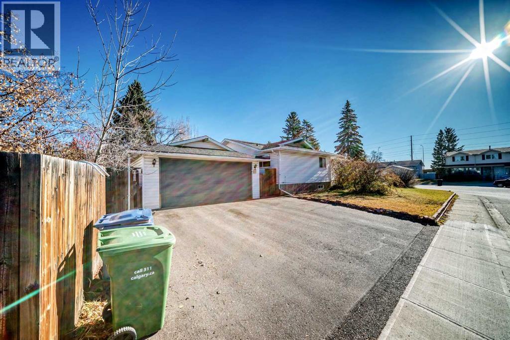 130 Braniff Crescent Sw, Calgary, Alberta  T2W 2M4 - Photo 48 - A2269587