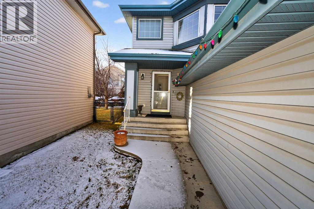 263 Citadel Meadow Grove Nw, Calgary, Alberta  T3G 4K7 - Photo 3 - A2271042