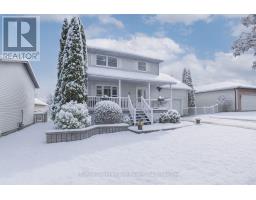 9 COPELAND STREET, Penetanguishene, Ontario