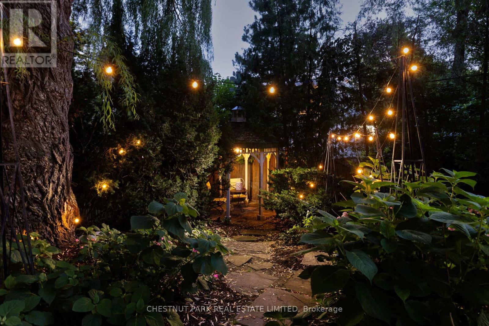 69 Otter Crescent, Toronto, Ontario  M5N 2W7 - Photo 32 - C12615266