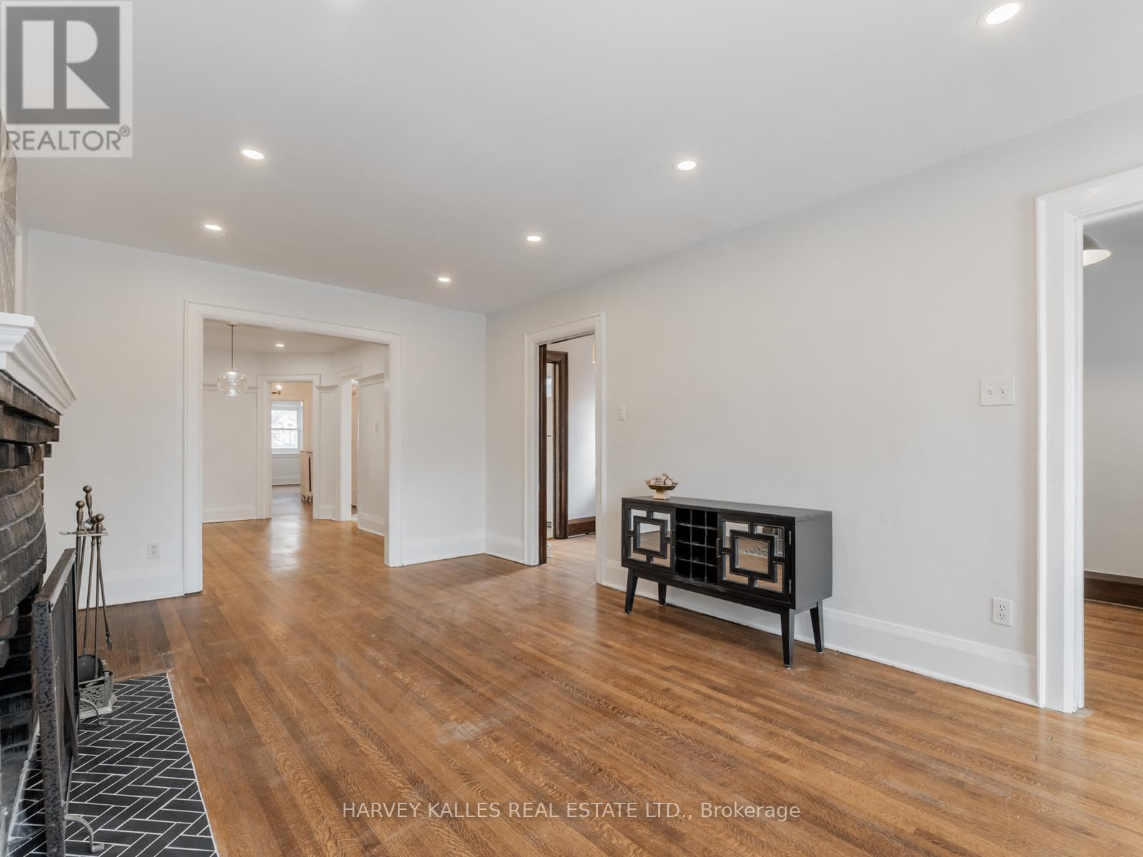 2nd Floor - 39 Standish Avenue, Toronto, Ontario  M4W 3B2 - Photo 9 - C12630046