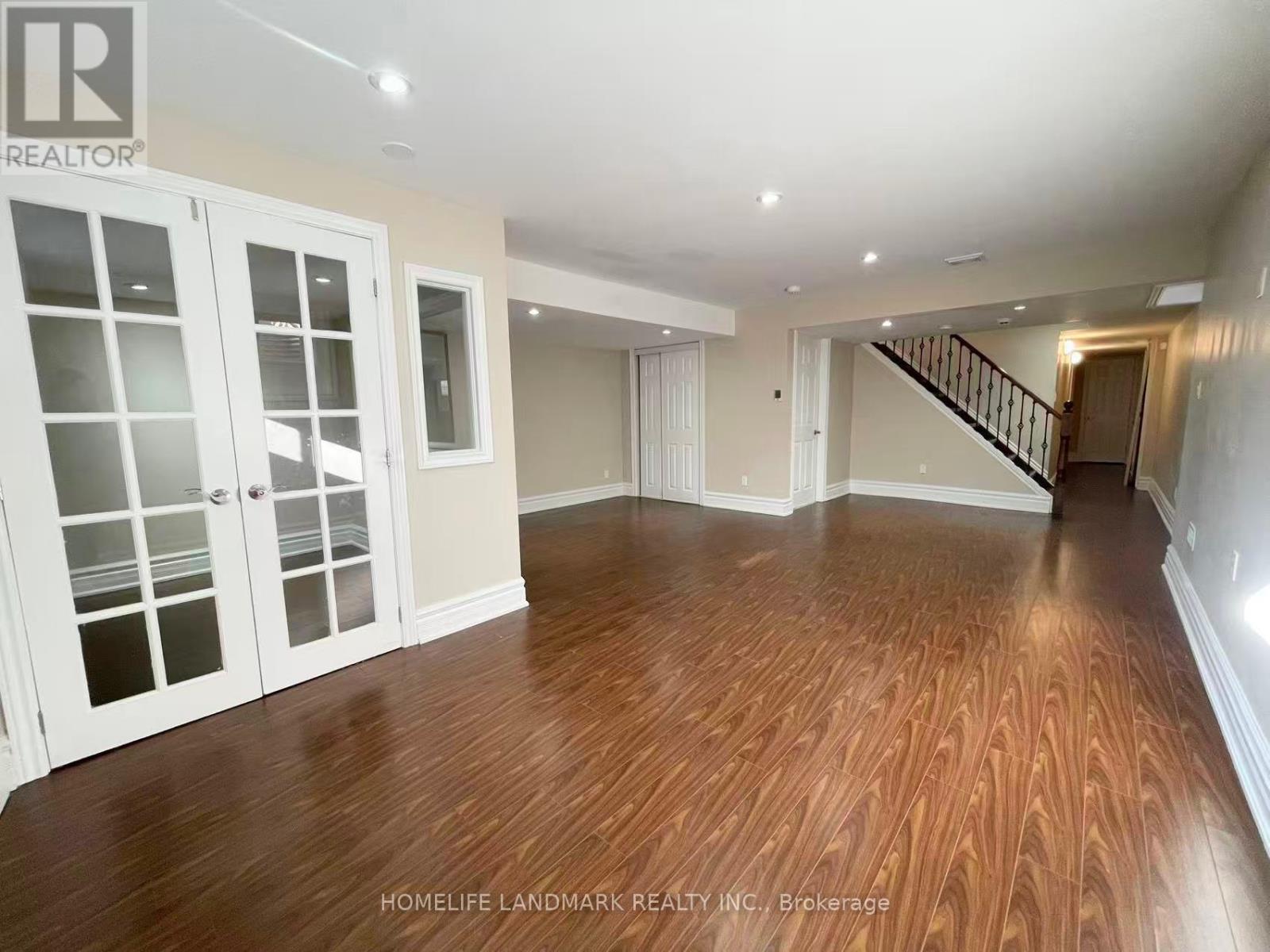 1268 Jezero Crescent, Oakville, Ontario  L6H 0B5 - Photo 23 - W12614676