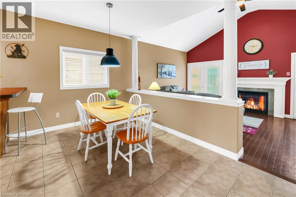 169 Central Avenue, Grimsby, Ontario  L3M 5T4 - Photo 9 - 40793308