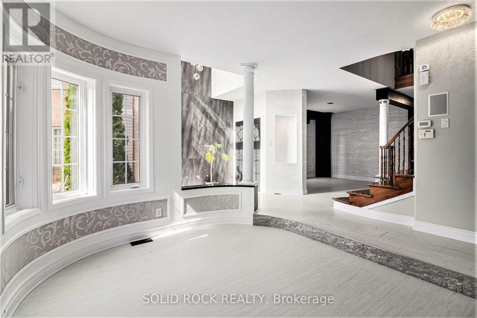 2121 Valin Street, Ottawa, Ontario K4A 4T5 - Photo 5 - X12629854