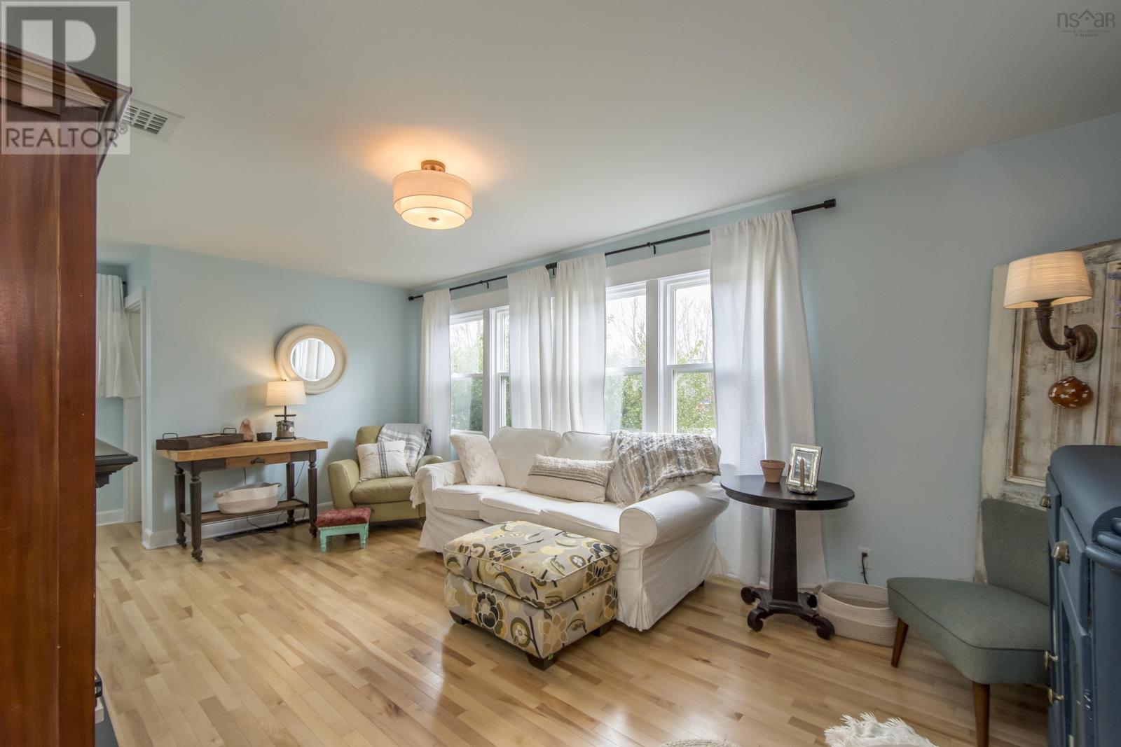 3 Reagh Avenue, Middleton, Nova Scotia B0S 1P0 - Photo 31 - 202511270