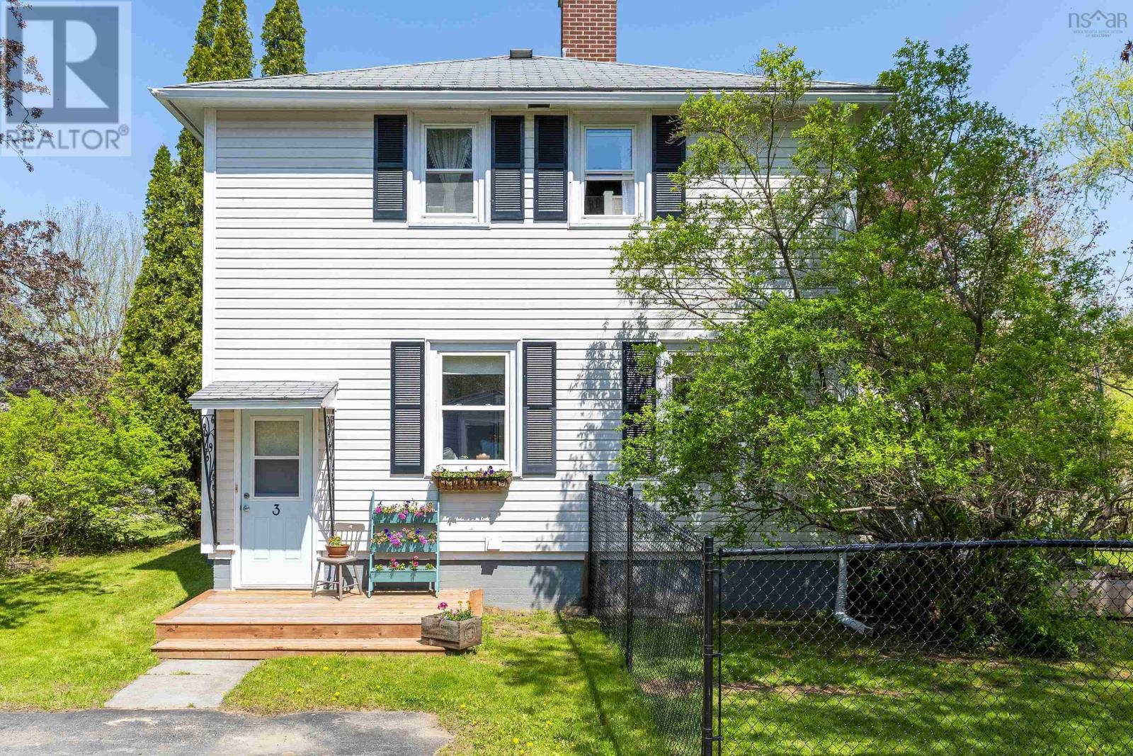 3 Reagh Avenue, Middleton, Nova Scotia B0S 1P0 - Photo 5 - 202511270