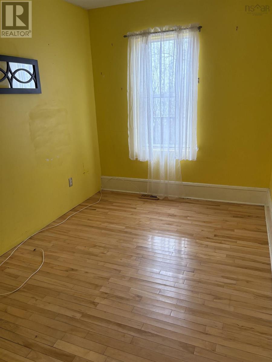 2162 New Waterford Highway, South Bar, Nova Scotia B1N 3H7 - Photo 11 - 202528756