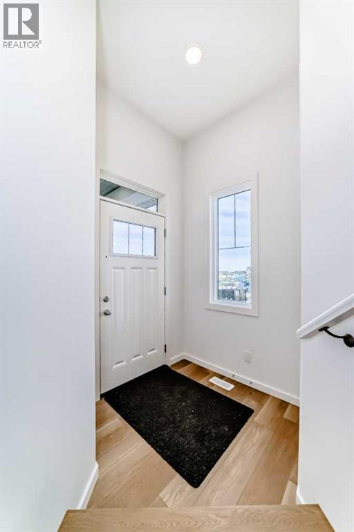 59 Versant Way Sw, Calgary, Alberta T2Y 0Y9 - Photo 13 - A2266050