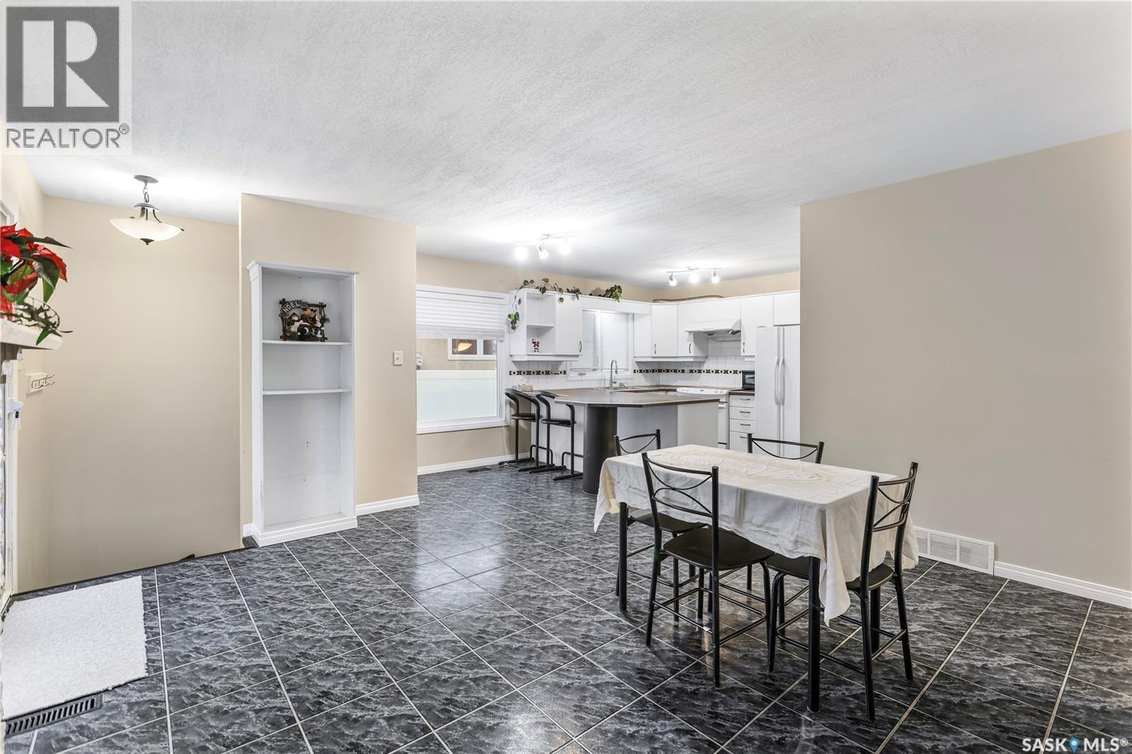 311 Habkirk Drive, Regina, Saskatchewan  S4S 6A9 - Photo 12 - SK025578