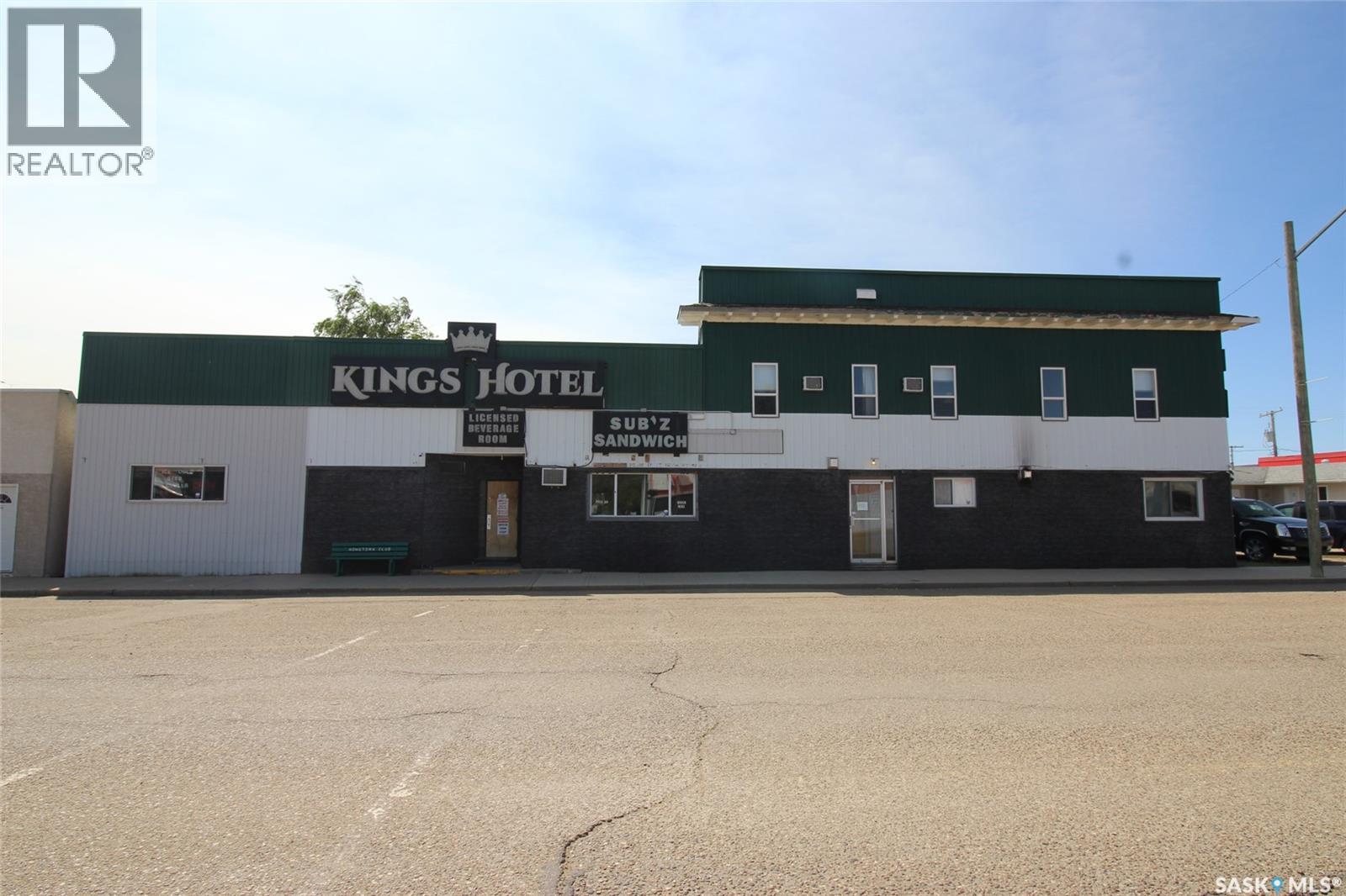 90 3rd AVENUE W, Shaunavon, Saskatchewan