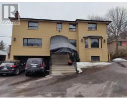 165 STEELES AVENUE E, Toronto, Ontario