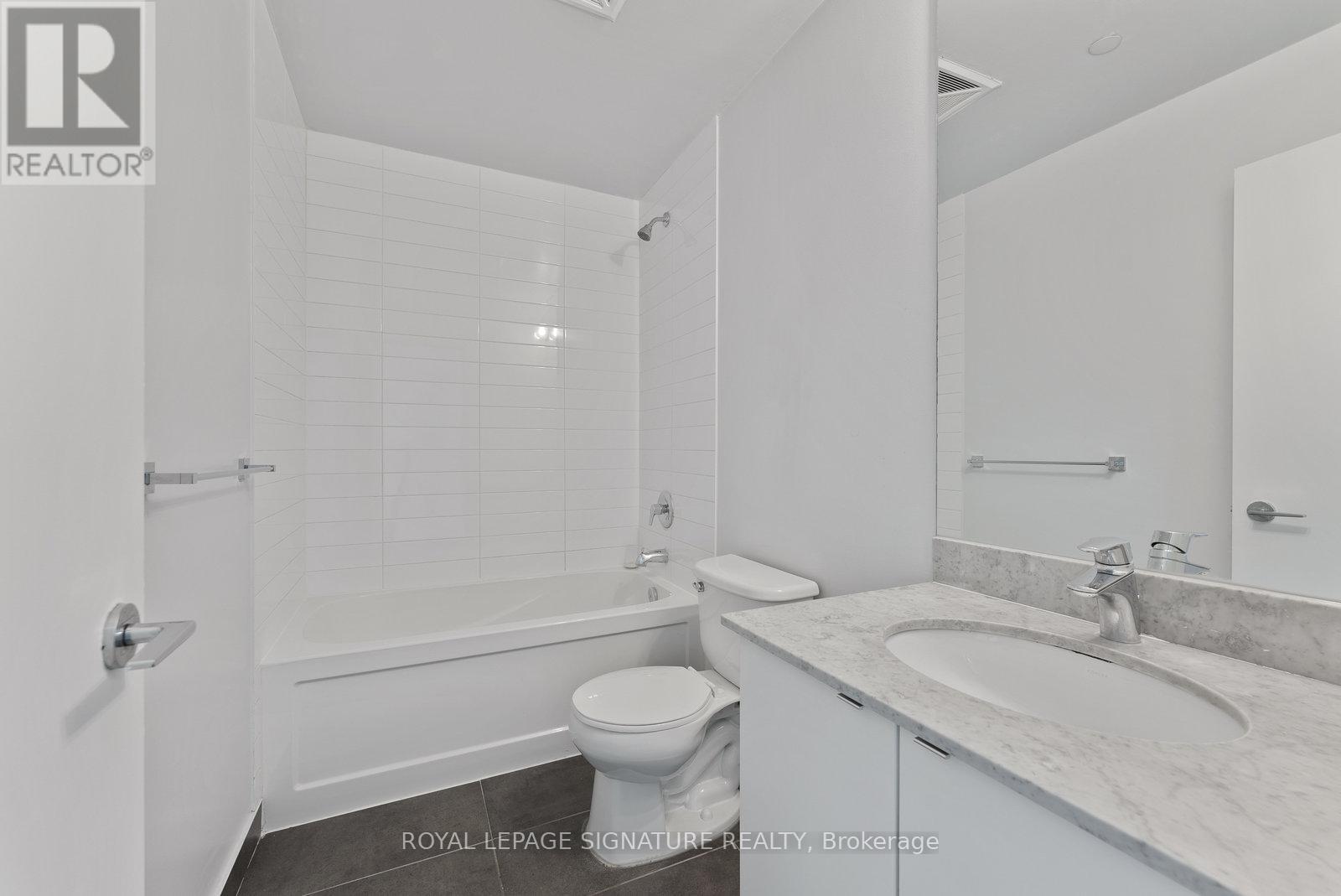 2307 - 150 East Liberty Street, Toronto (Niagara), Ontario  M6K 3R5 - Photo 17 - C12630192