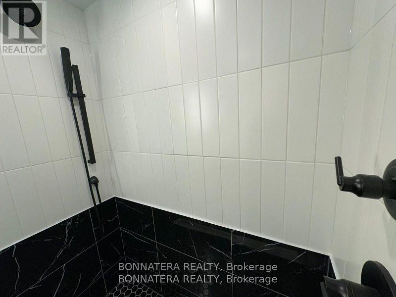 1308 - 327 King Street W, Toronto (Waterfront Communities), Ontario  M5V 0W7 - Photo 17 - C12630198