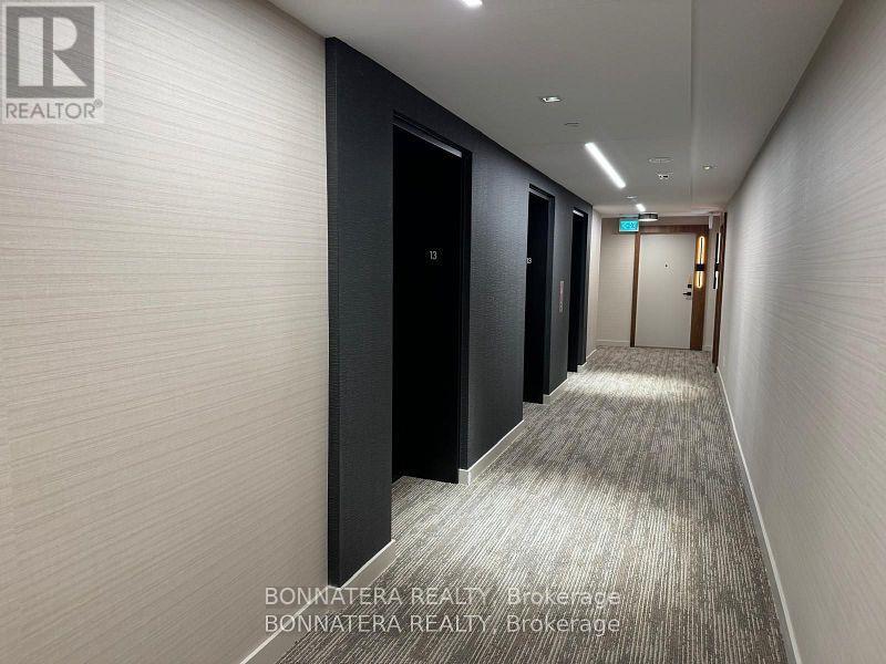 1308 - 327 King Street W, Toronto (Waterfront Communities), Ontario  M5V 0W7 - Photo 2 - C12630198