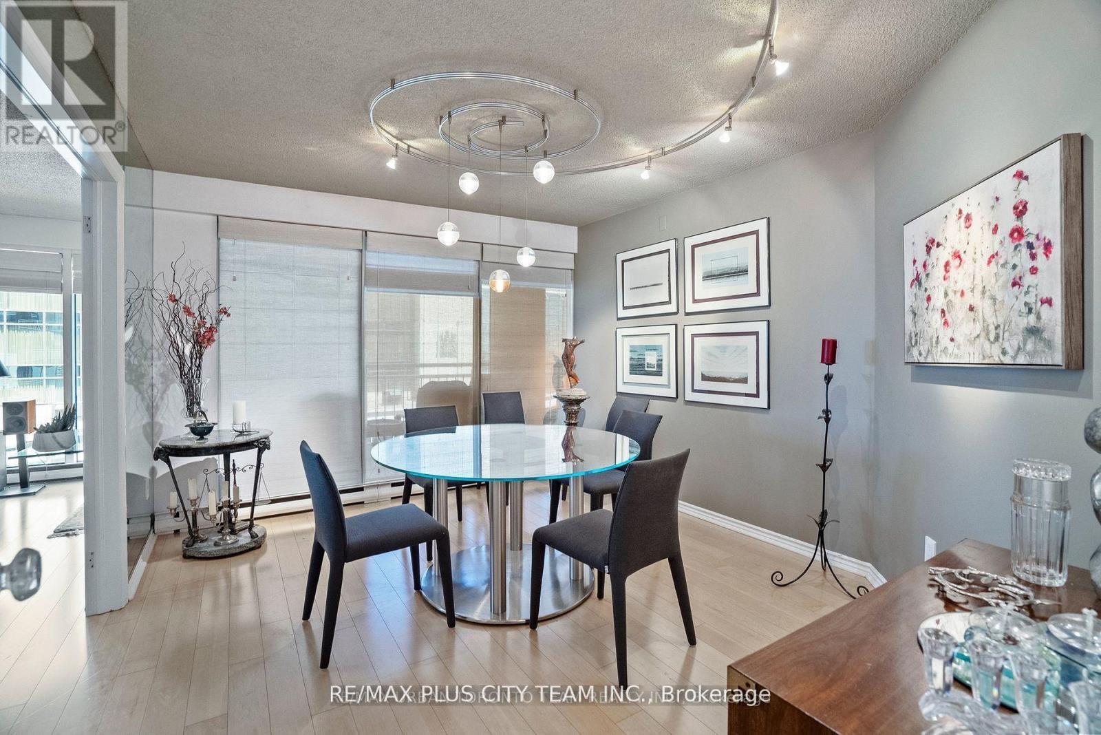 707 - 251 Queens Quay W, Toronto (Waterfront Communities), Ontario  M5J 2R9 - Photo 4 - C12630242