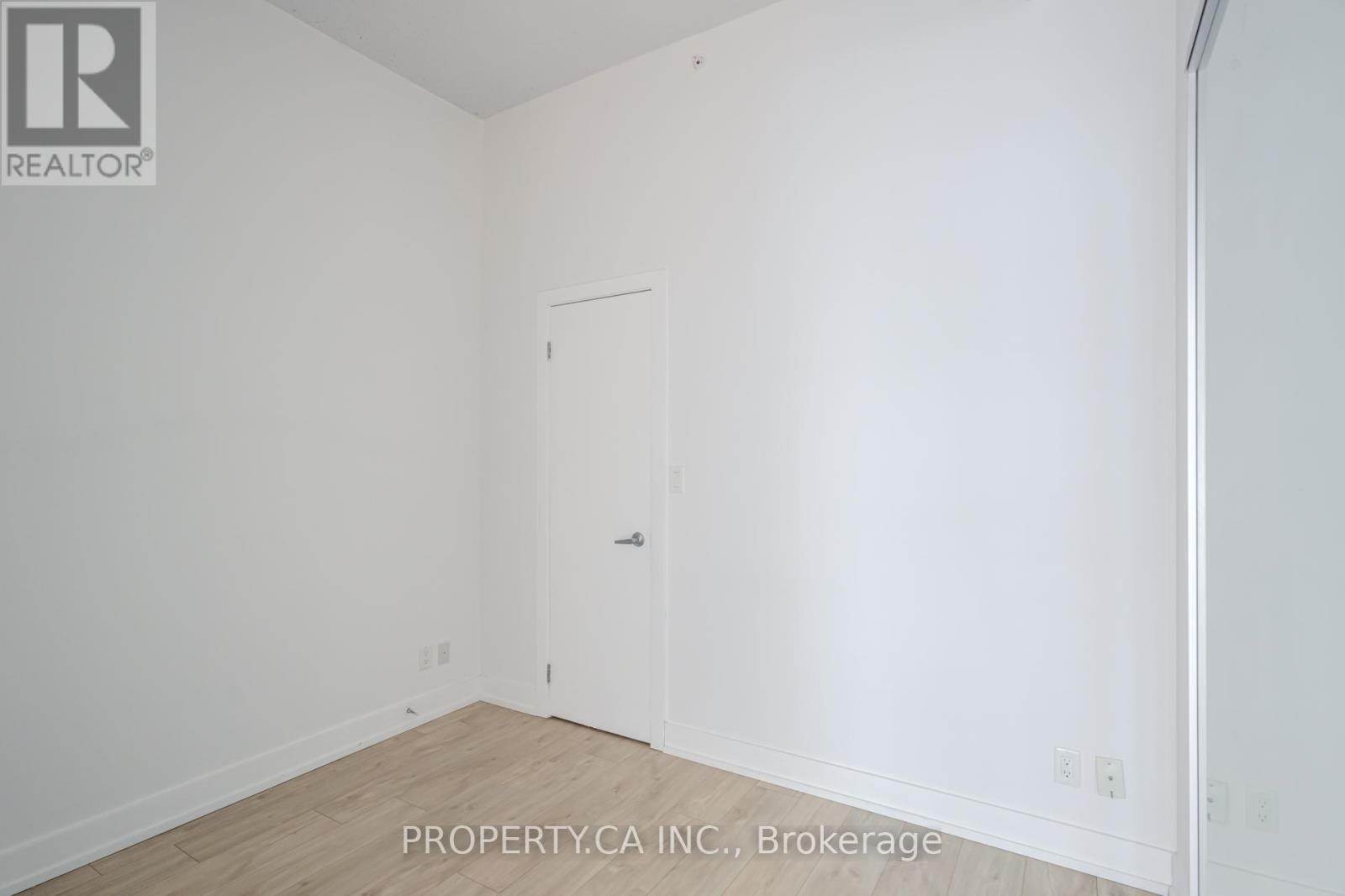 1204 - 75 The Donway Way W, Toronto, Ontario  M3C 2E9 - Photo 11 - C12630252