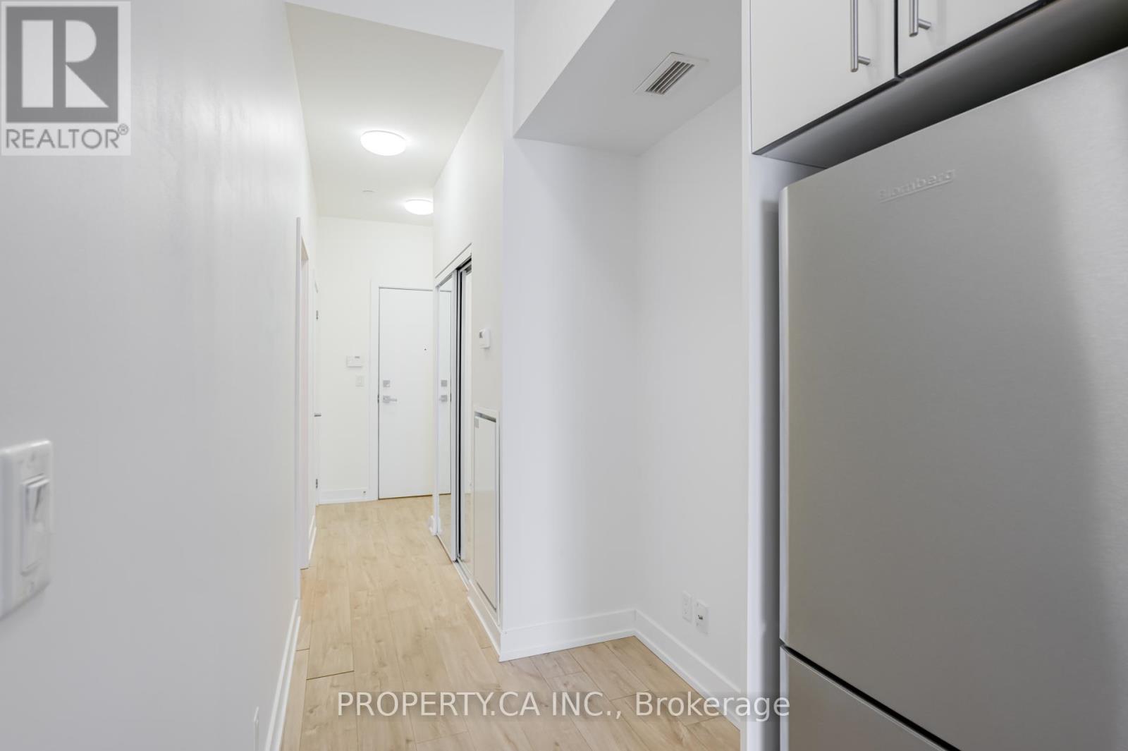 1204 - 75 The Donway Way W, Toronto, Ontario  M3C 2E9 - Photo 15 - C12630252