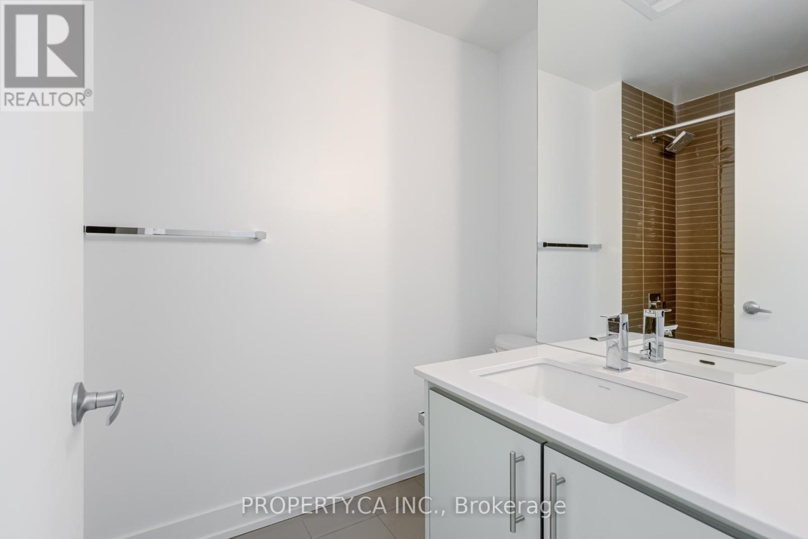 1204 - 75 The Donway Way W, Toronto, Ontario  M3C 2E9 - Photo 16 - C12630252