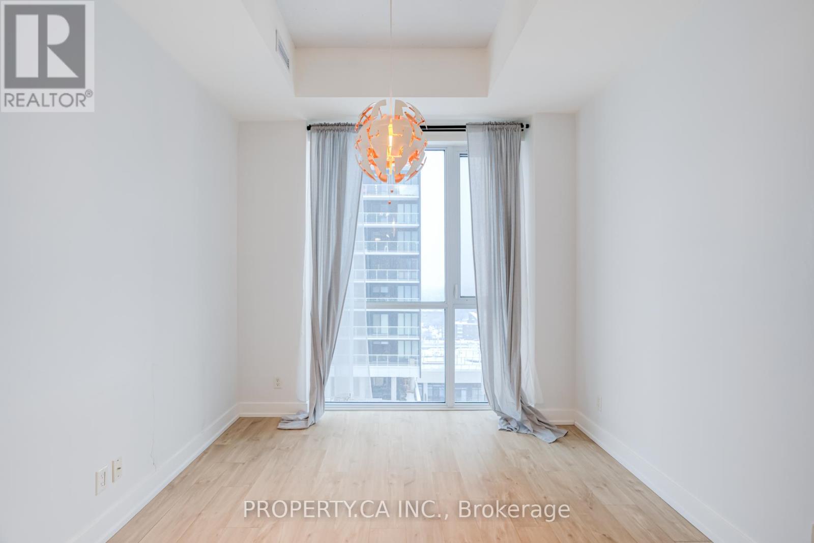 1204 - 75 The Donway Way W, Toronto, Ontario  M3C 2E9 - Photo 5 - C12630252