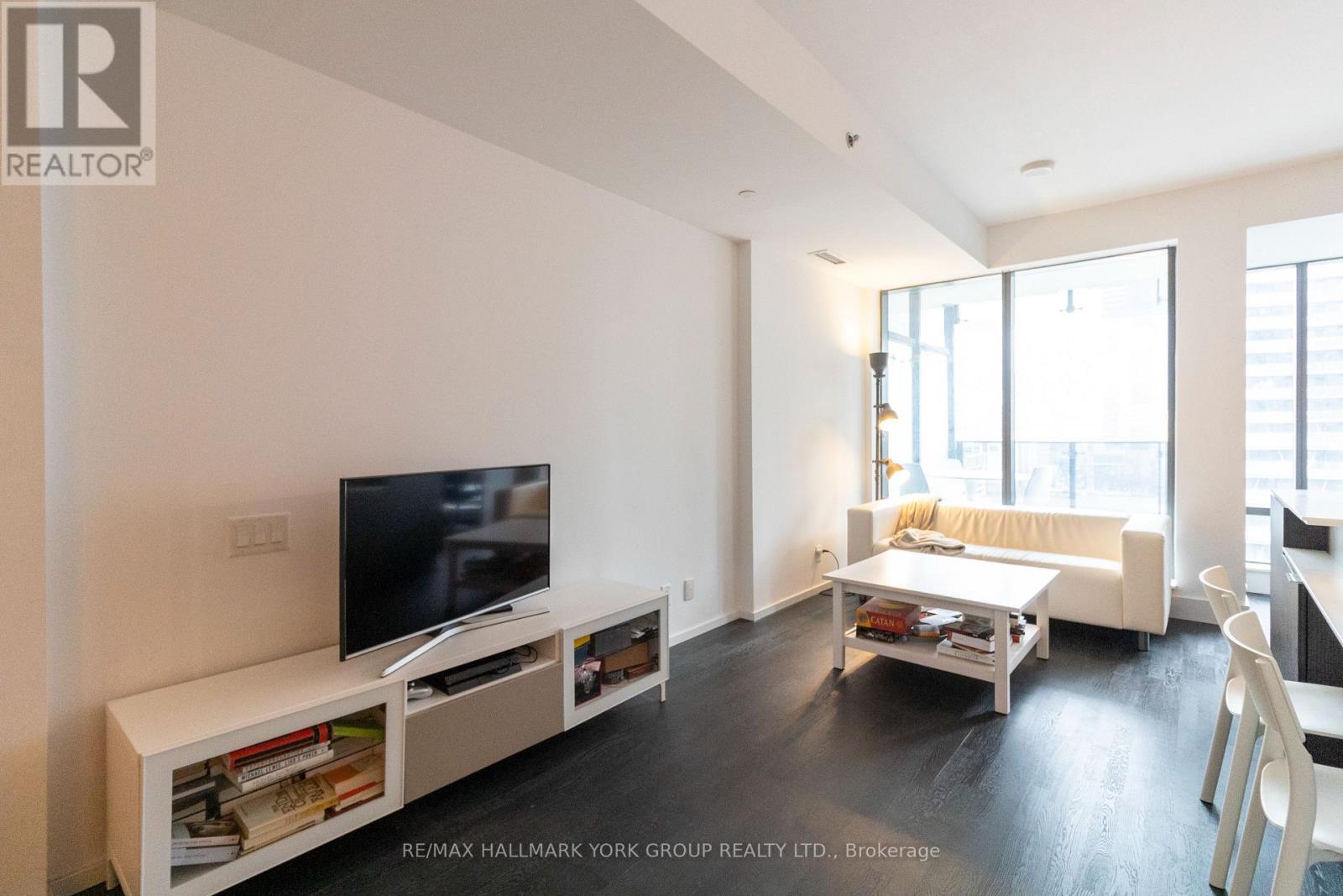 904 - 5 St. Joseph Street, Toronto, Ontario  M4Y 0B6 - Photo 2 - C12630284