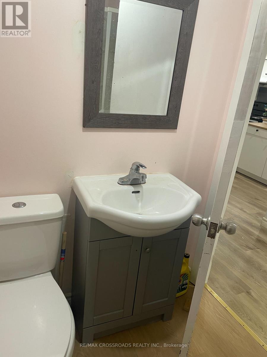 65 Notley Place, Toronto (O'connor-Parkview), Ontario  M4B 2M9 - Photo 6 - E12630208