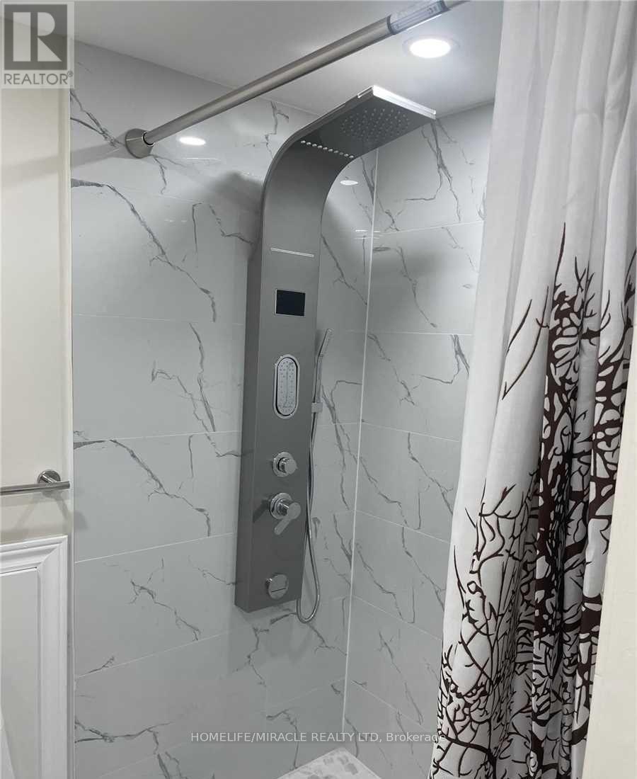 77 Guelph Street, Oshawa (Donevan), Ontario  L1H 1R8 - Photo 4 - E12630288